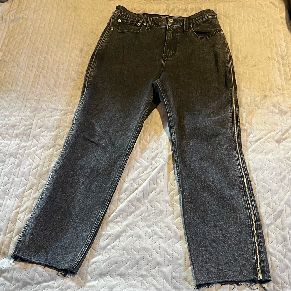 Abercrombie Fitch ultra high rise mom jean w/ side zipper womens size 30 10R